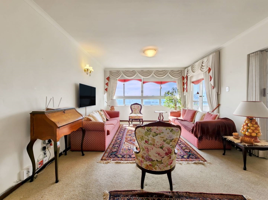3 Bedroom Property for Sale in Sea Point Western Cape